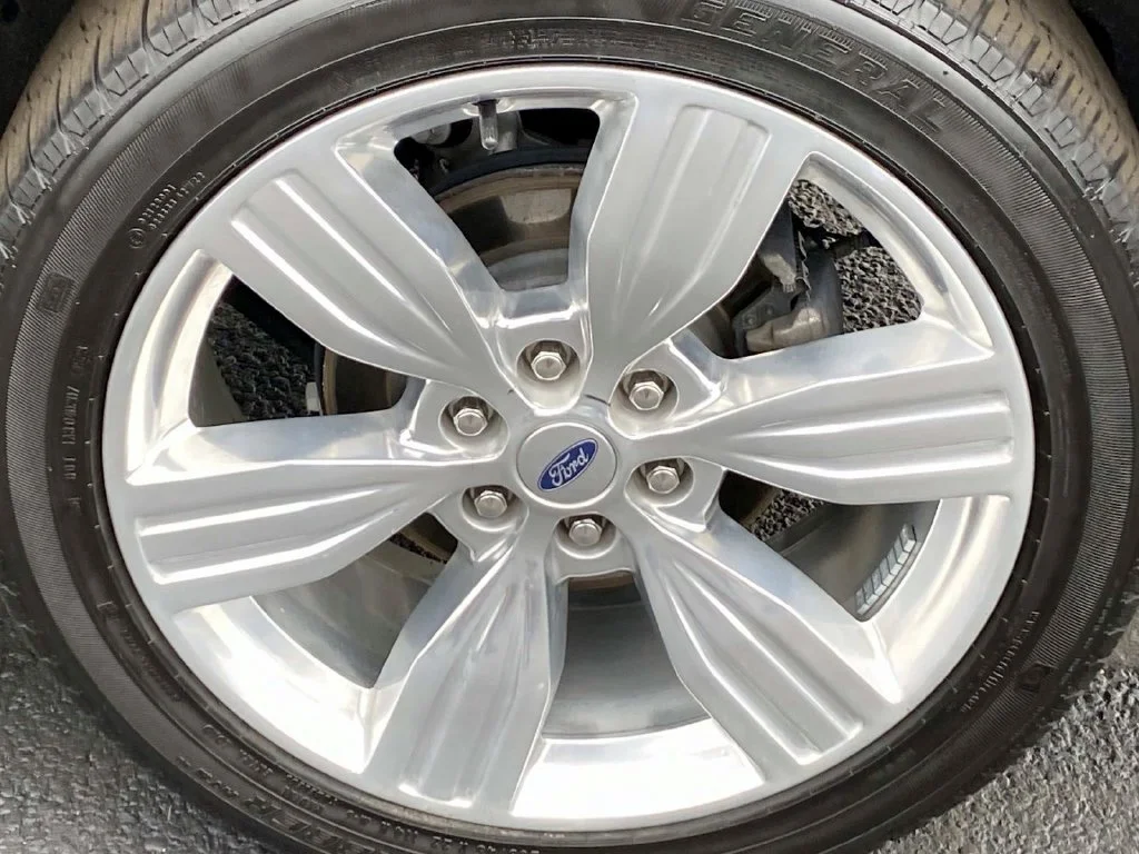 Used 2024 Blue Metallic Ford Platinum image 32