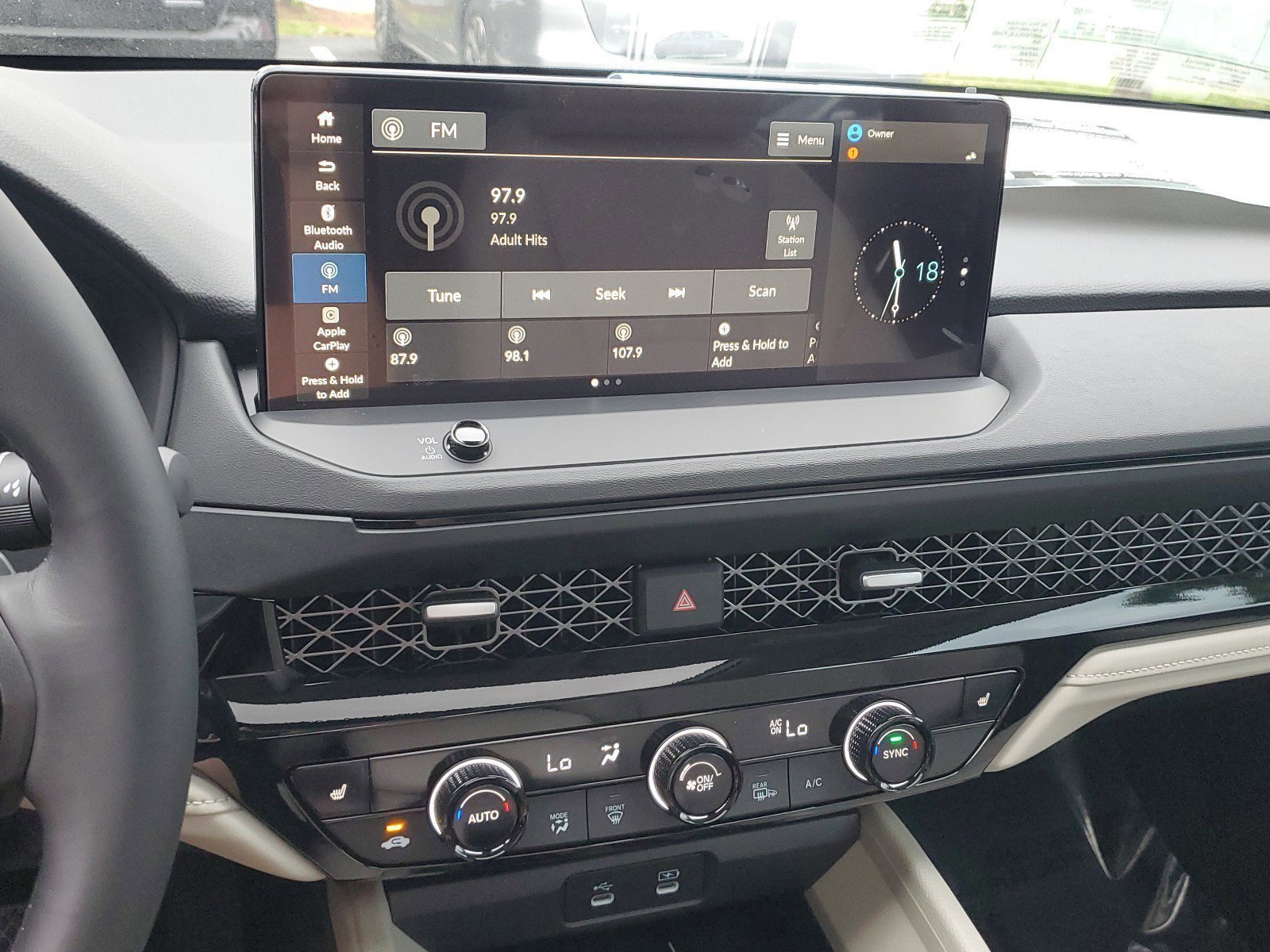 2025 Honda Accord Hybrid EX-L - Photo 25