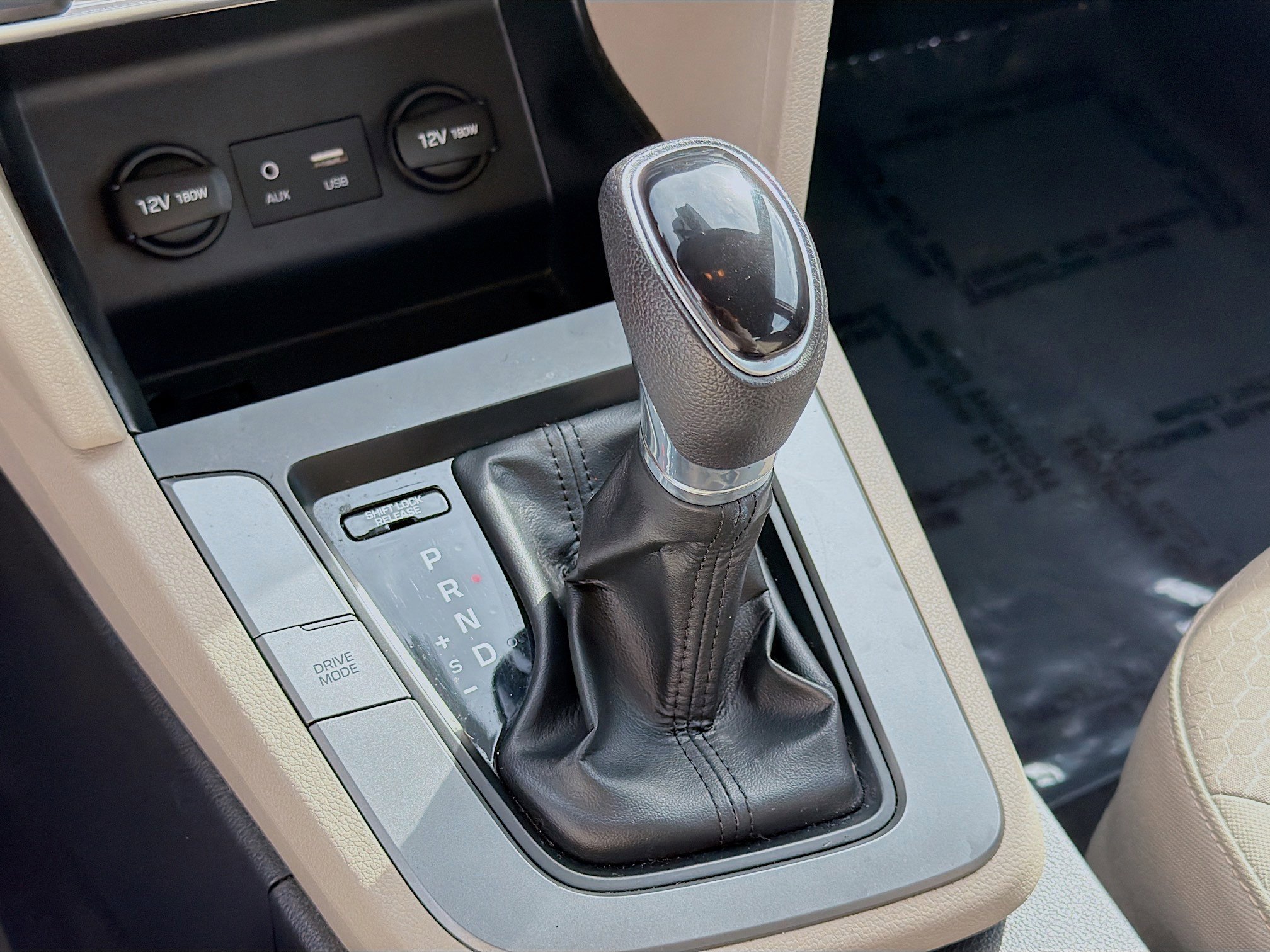 2020 Hyundai Elantra SEL - Photo 13