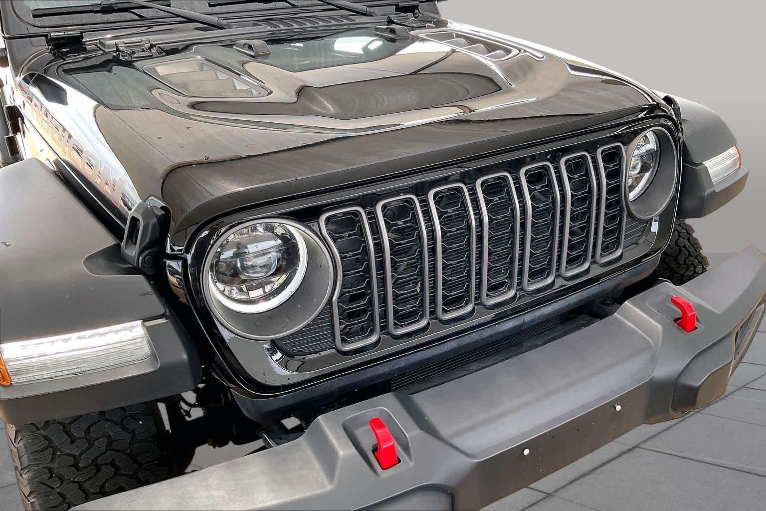 Used 2025 Black Clearcoat Jeep Rubicon image 28