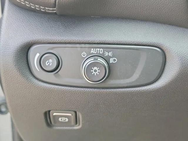 2025 Chevrolet Blazer 2LT - Photo 21