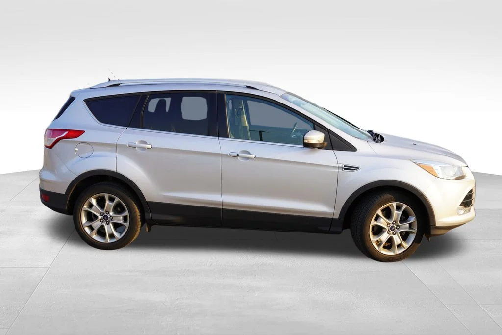 Used 2016 Ingot Silver Ford Titanium image 2