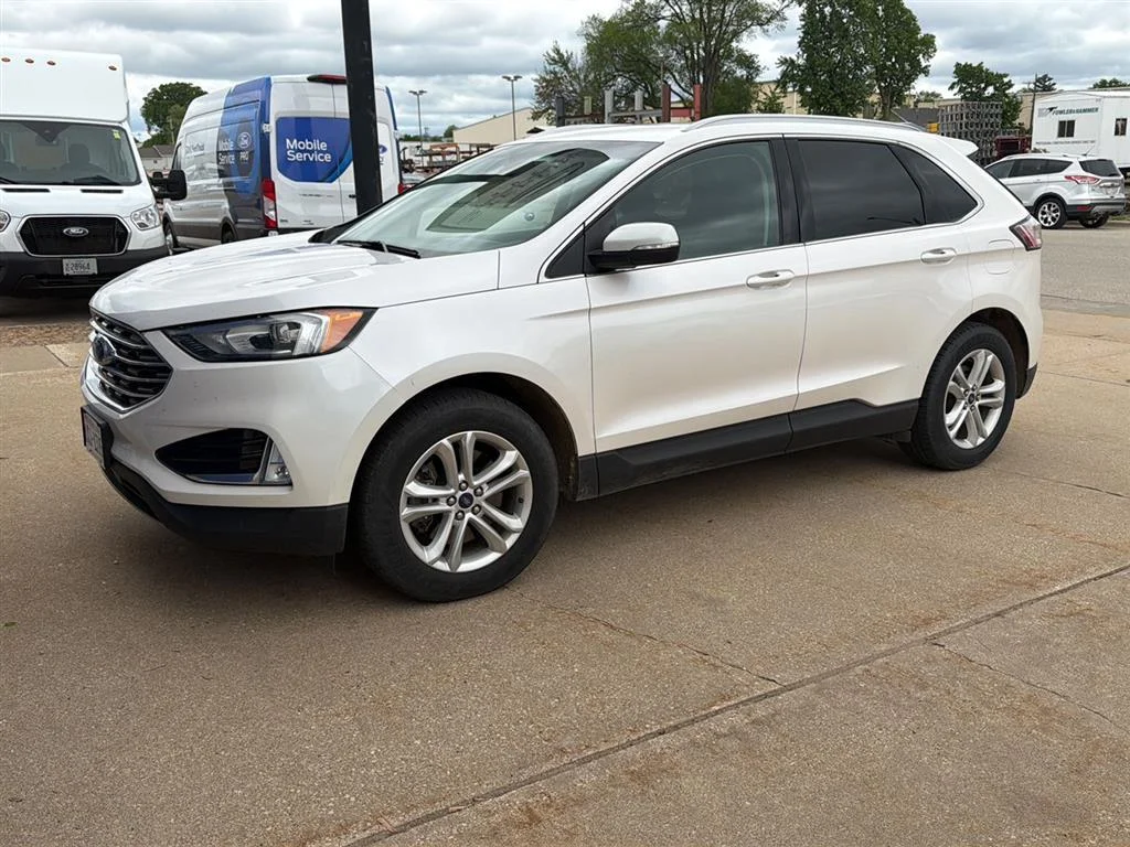 Used 2019 Ford Edge SEL with VIN 2FMPK4J9XKBB95261 for sale in Winona, Minnesota