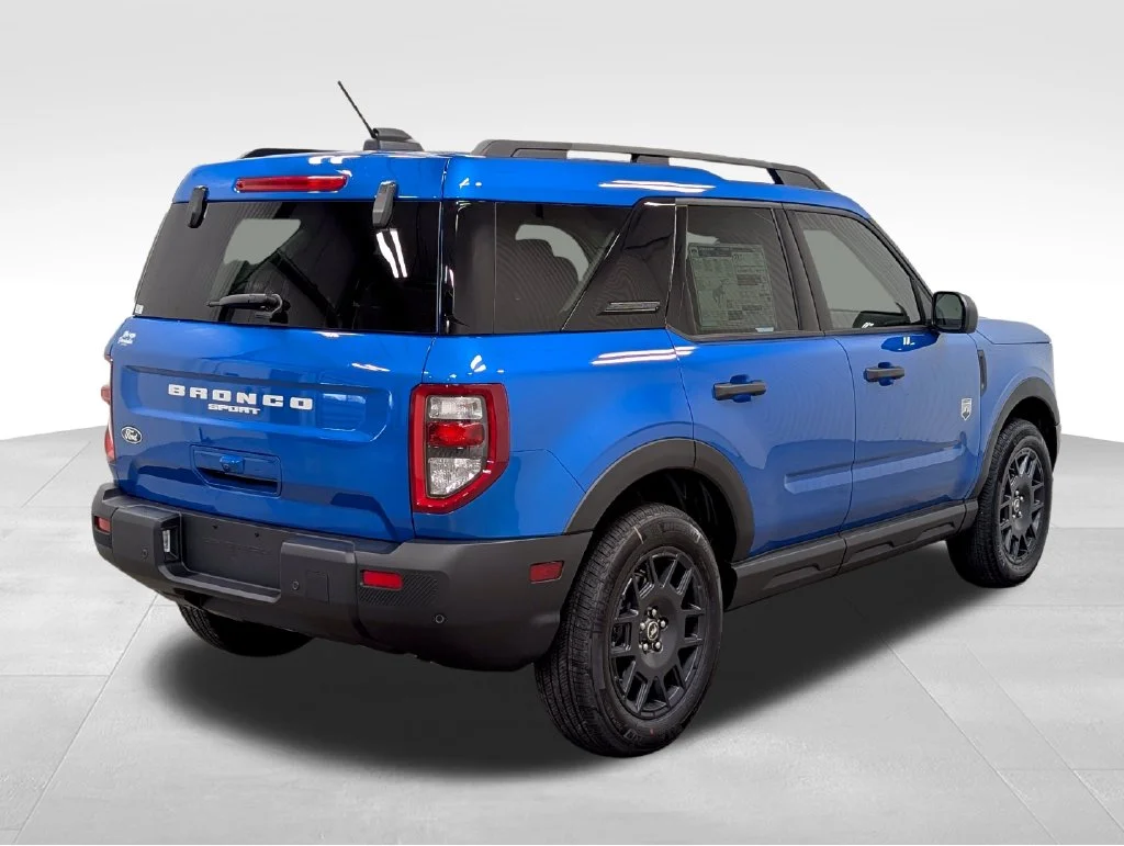 New 2026 Velocity Blue Metallic Ford Big Bend® image 17
