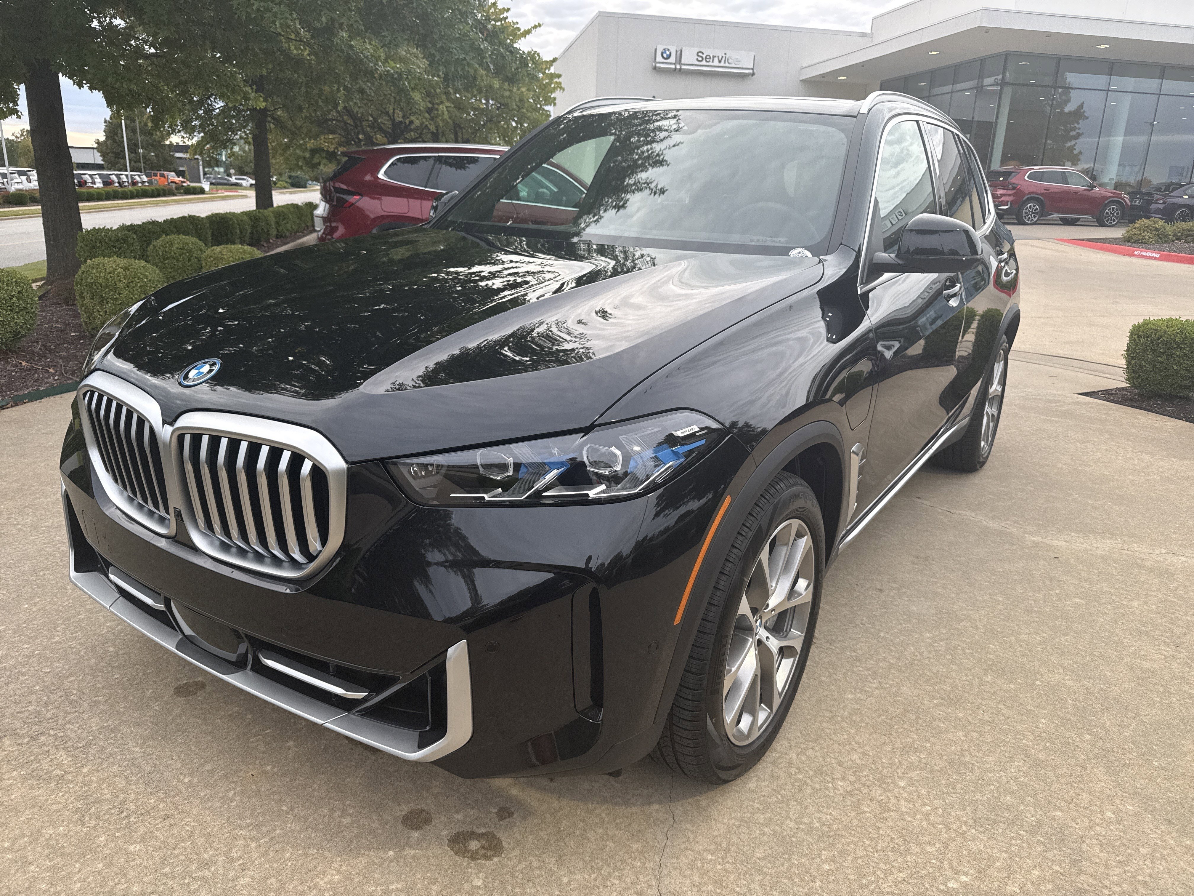 2026 BMW X5 xDrive50e's photo