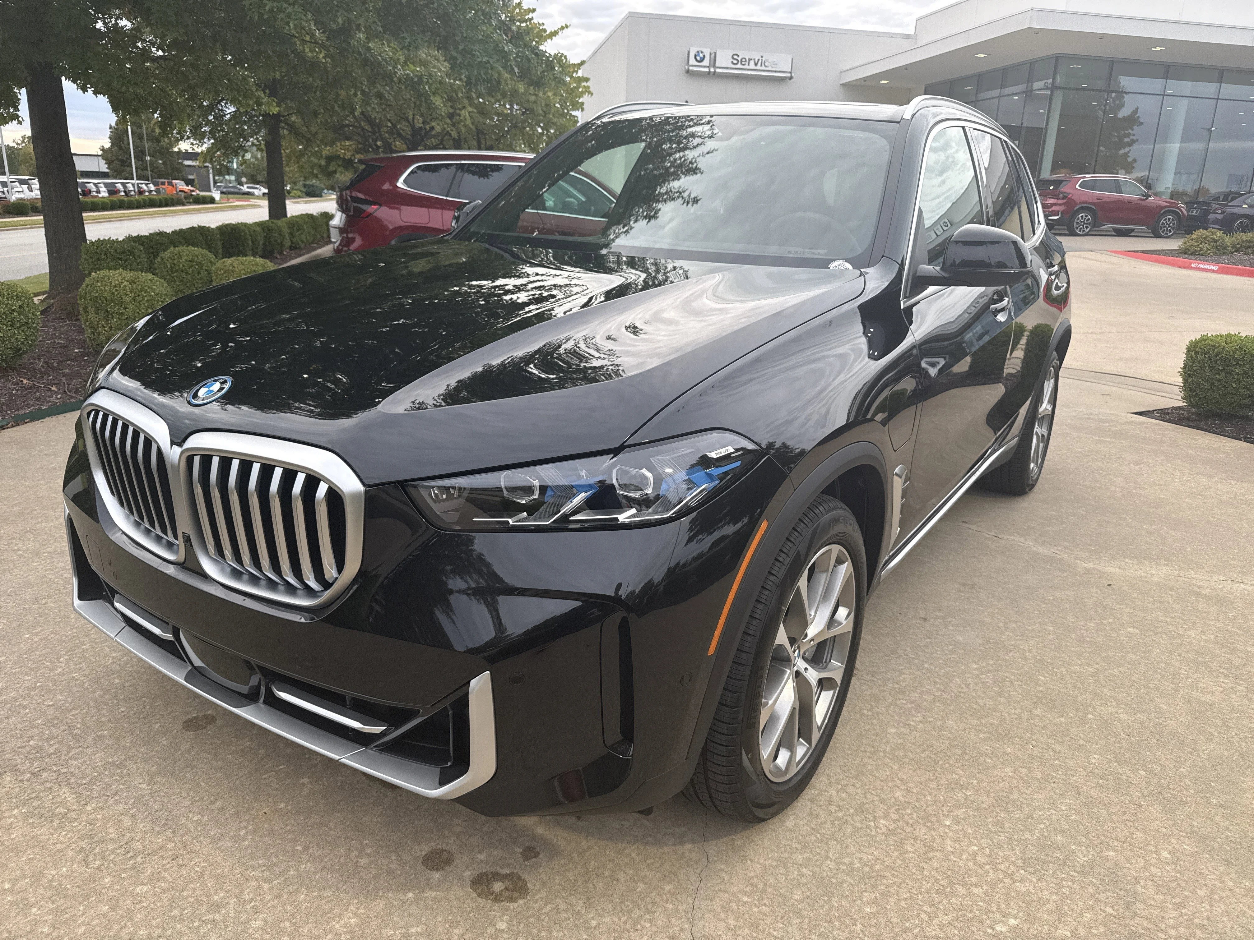 2026 BMW X5 xDrive50e's photo
