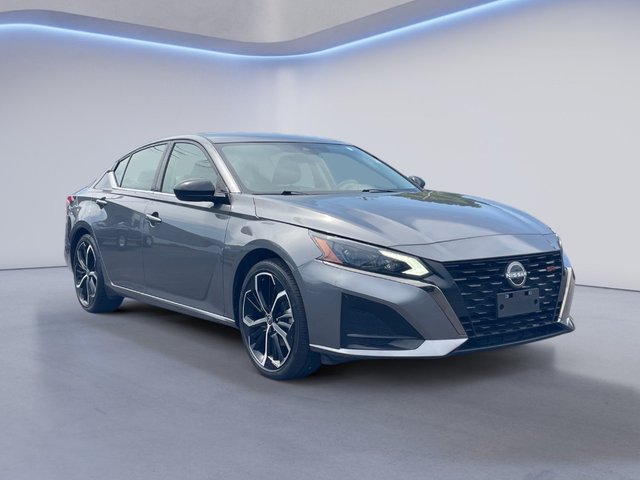 Pre-Owned 2024 Nissan Altima 2.5 SR FWD Sedan