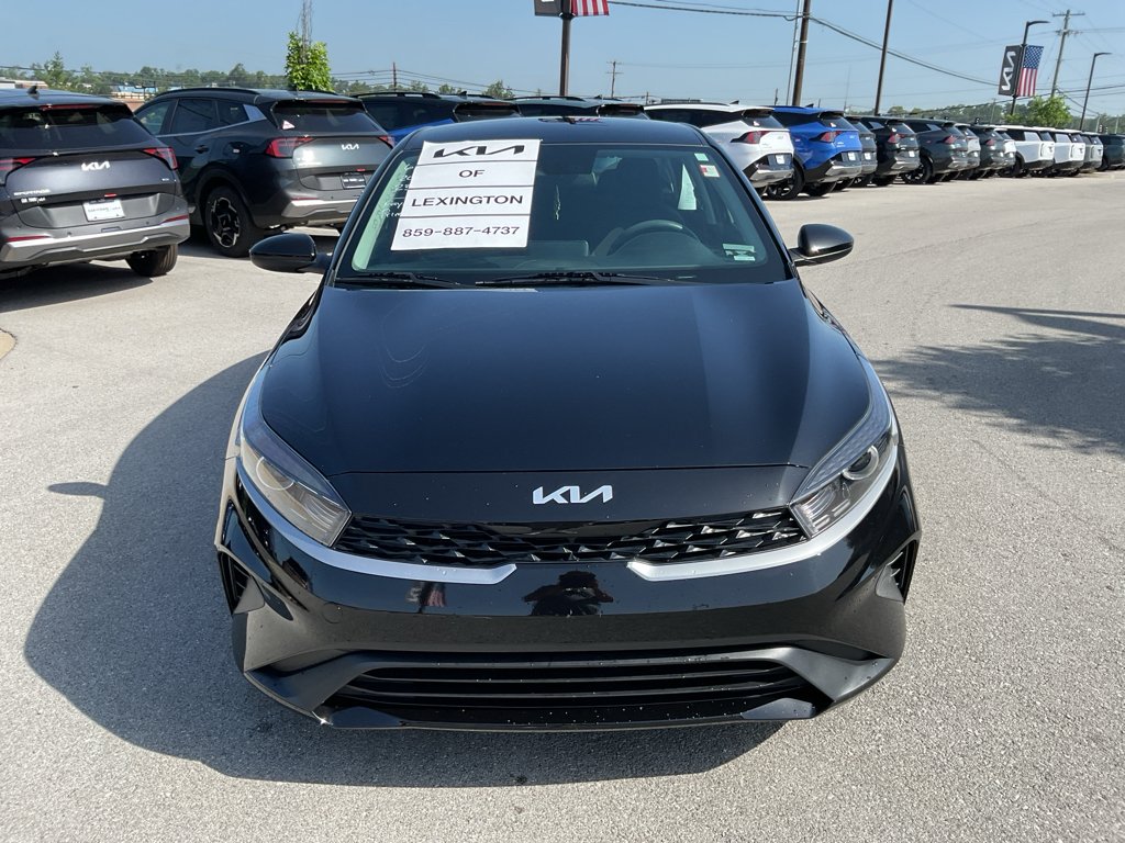 Used 2023 Aurora Black Kia LX image 2