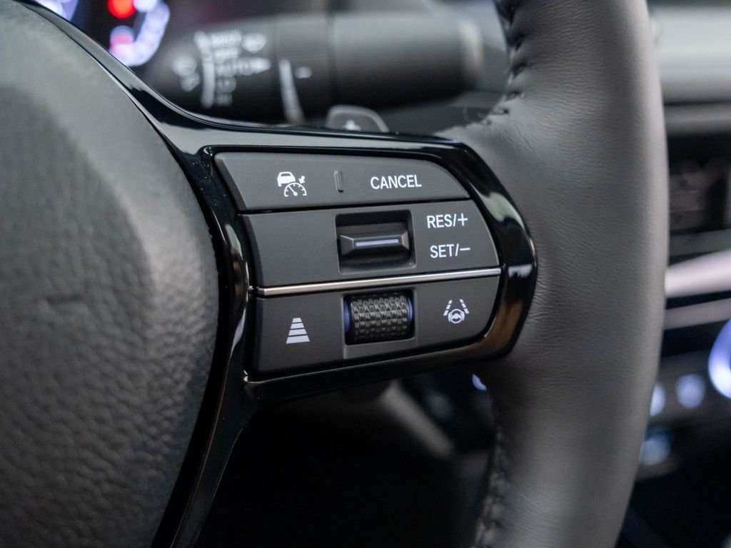 New 2026 Platinum White Pearl Honda Touring image 27