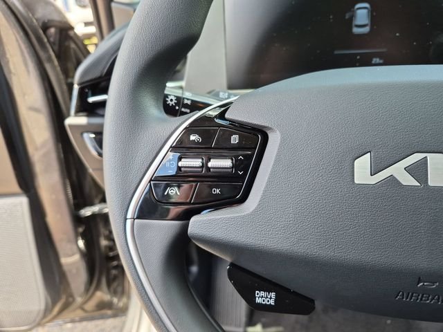 New 2026 Interstellar Gray Kia LX image 14