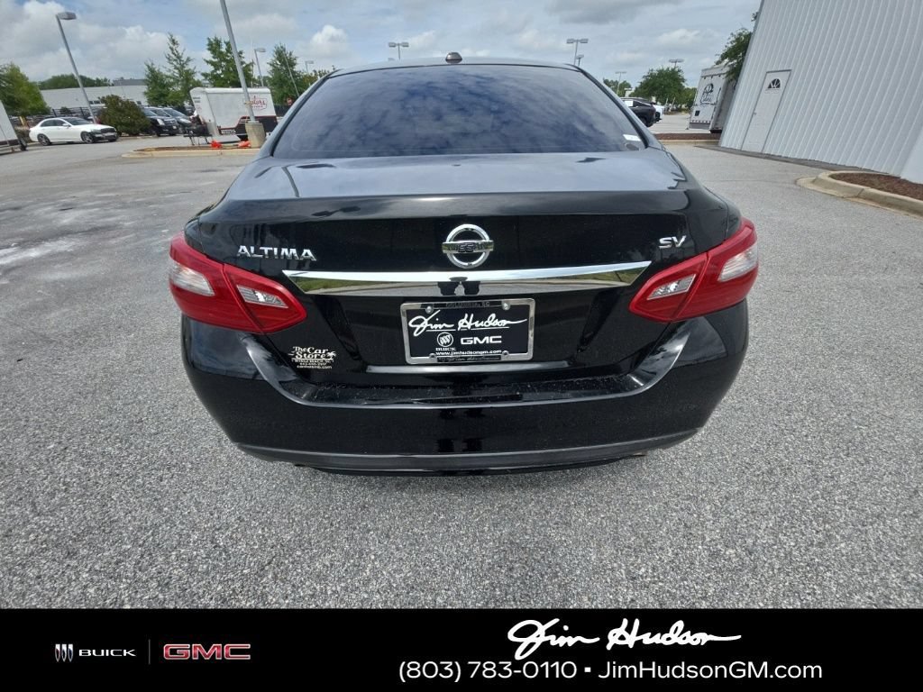 Used 2018 Black Nissan 2.5 SV image 5