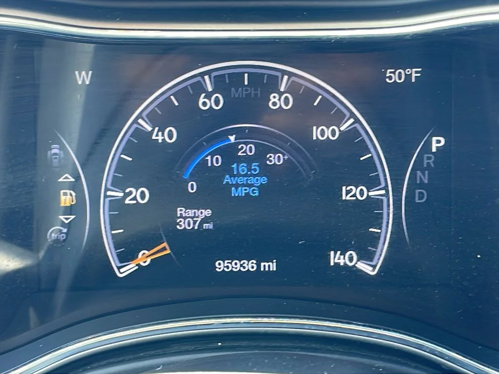 Used 2020 White Jeep Altitude image 39
