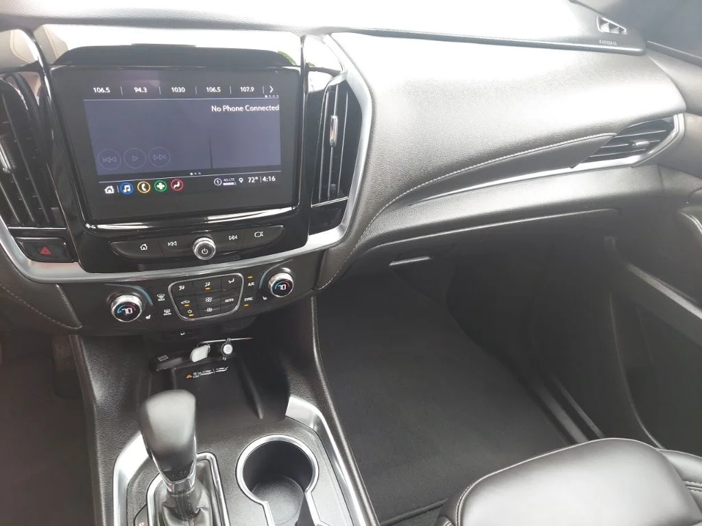 Used 2023 White Chevrolet LT Leather image 20