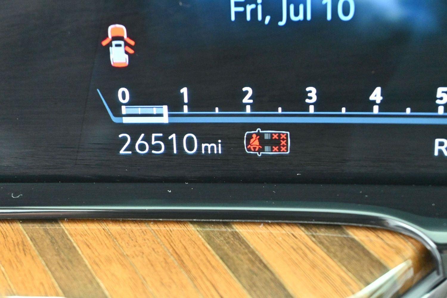 Used 2024 Crystal White Tricoat Cadillac Sport Platinum image 23
