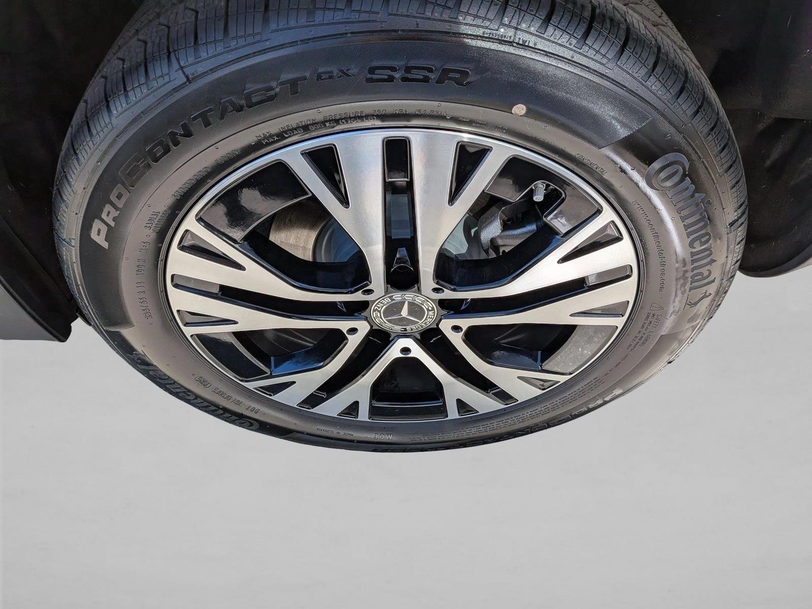 Used 2026 Mountain Grey Metallic Mercedes-Benz GLA 250 image 22