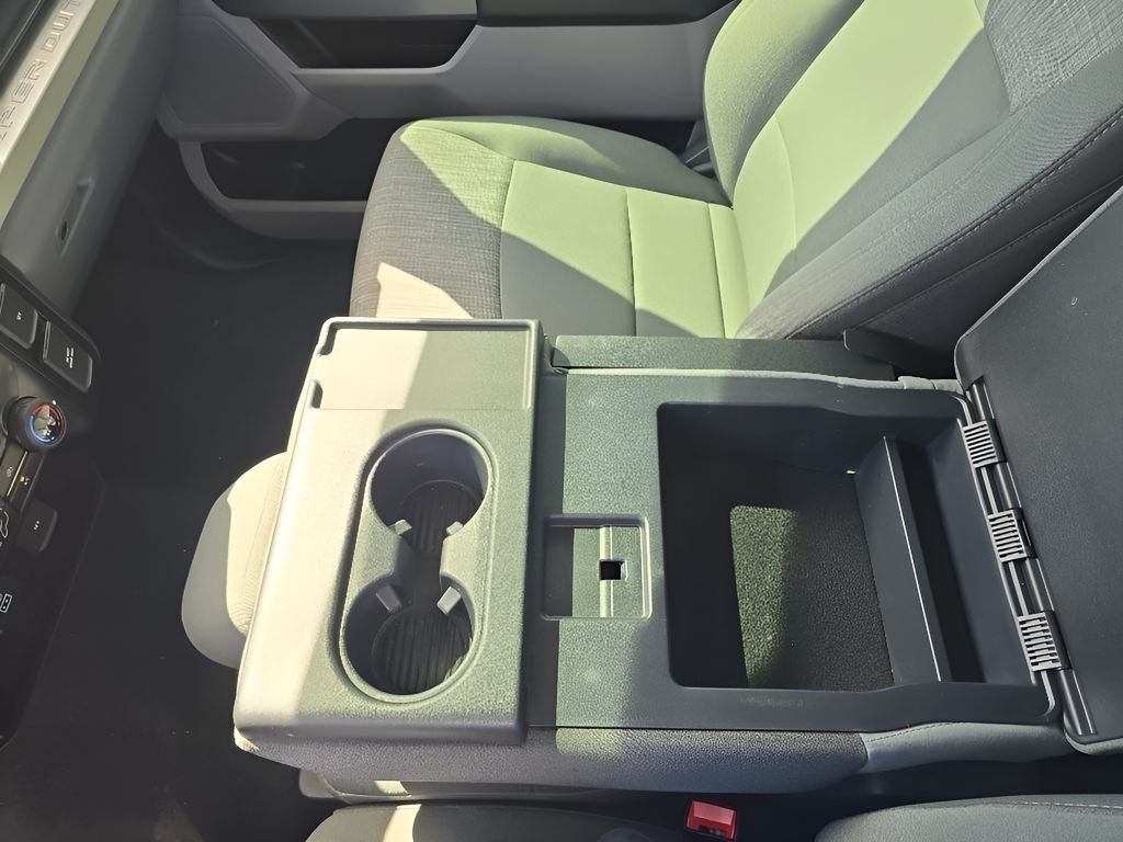 Used 2024 Oxford White Ford XLT image 22
