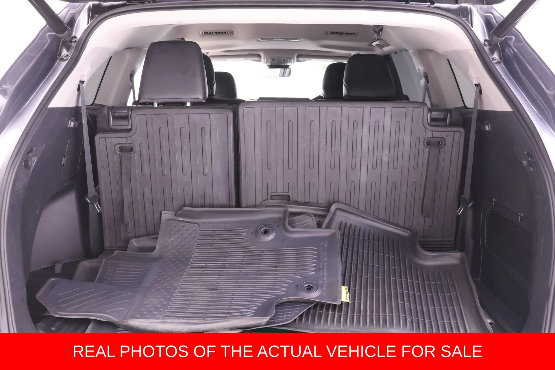 Used 2023 Gray Toyota XLE image 15