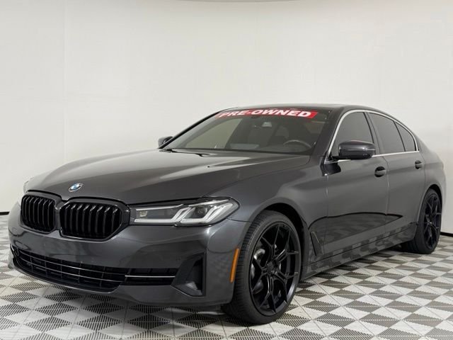 Used 2021 Dark Graphite Metallic BMW 530i image 4