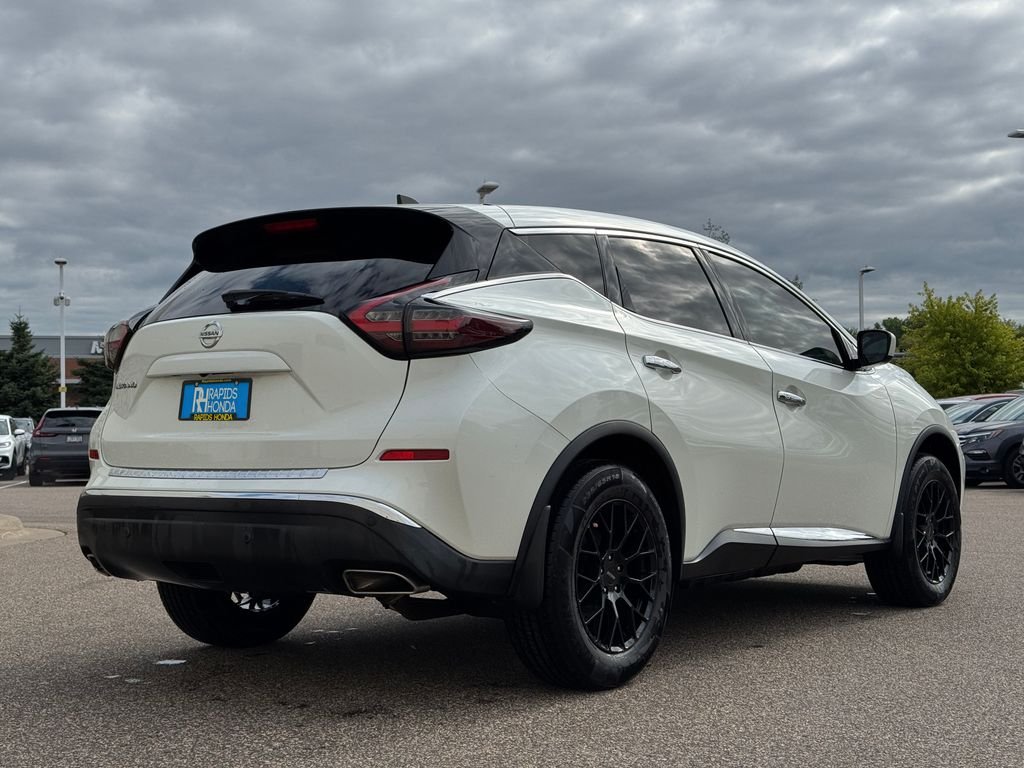 Used 2022 Pearl White Nissan S image 5