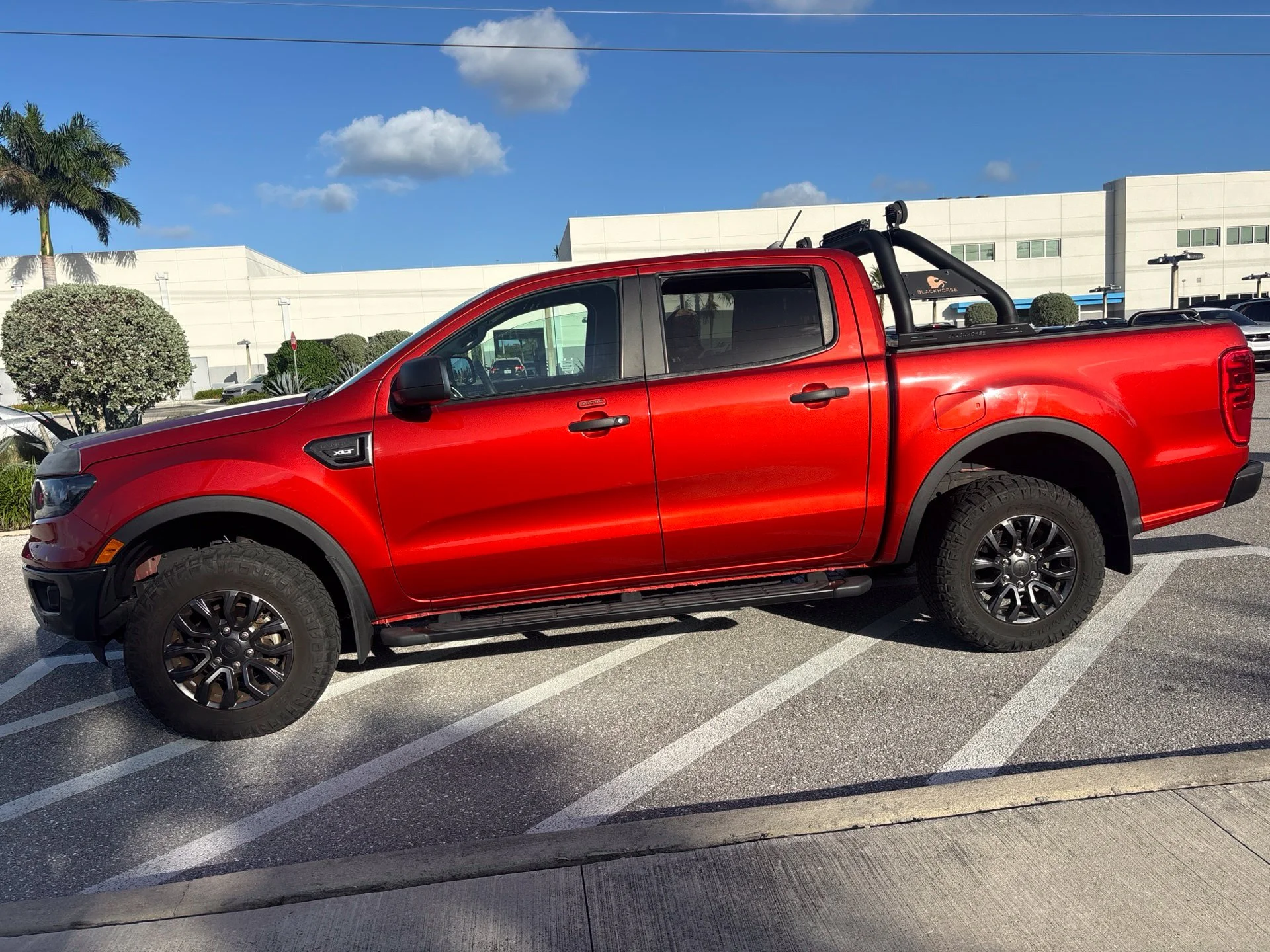 Used 2023 Chili Pepper Red Ford XLT image 4
