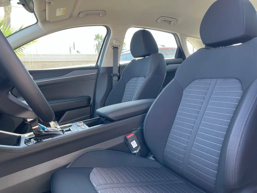 New 2026 White Kia LXS image 17