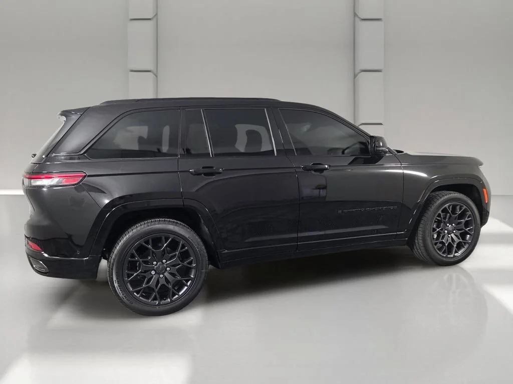 2025 Jeep Grand Cherokee Summit - Photo 4