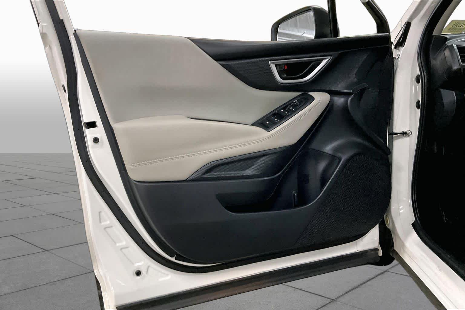 Used 2020 Crystal White Pearl Subaru  image 21