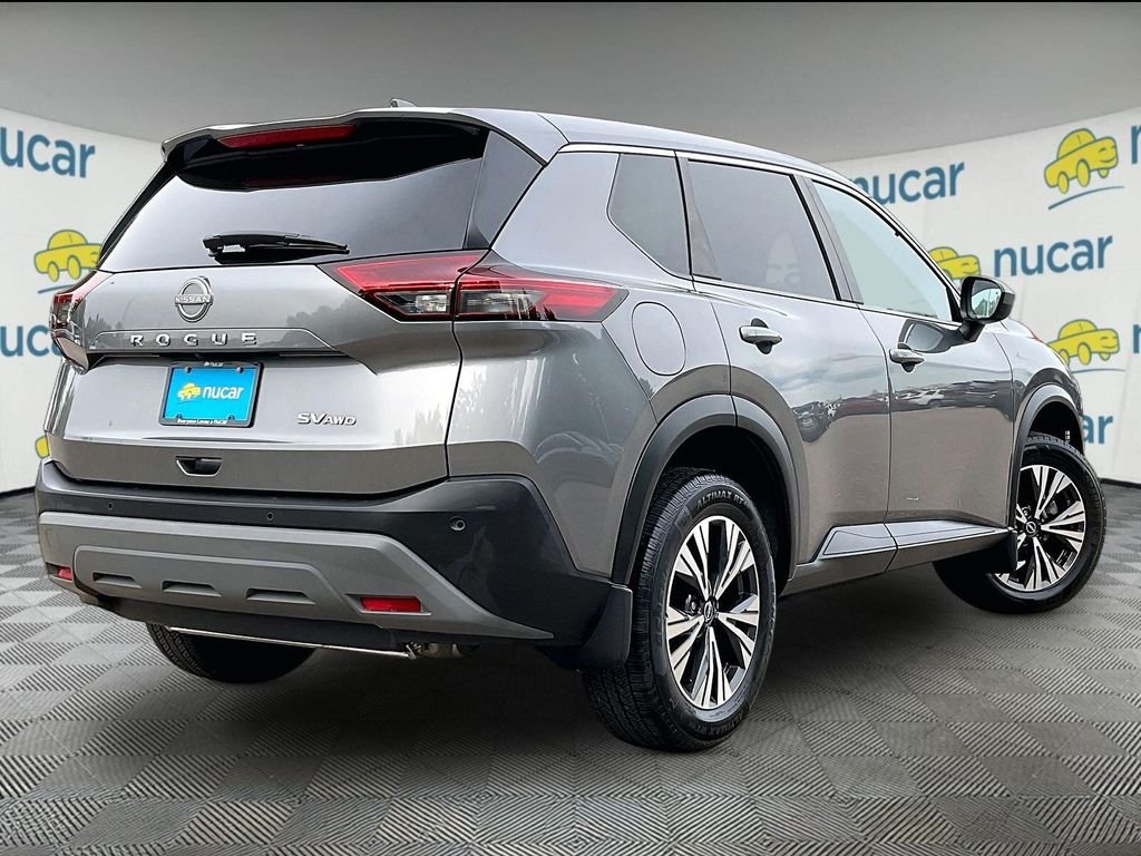 Used 2023 Gray Nissan SV image 6
