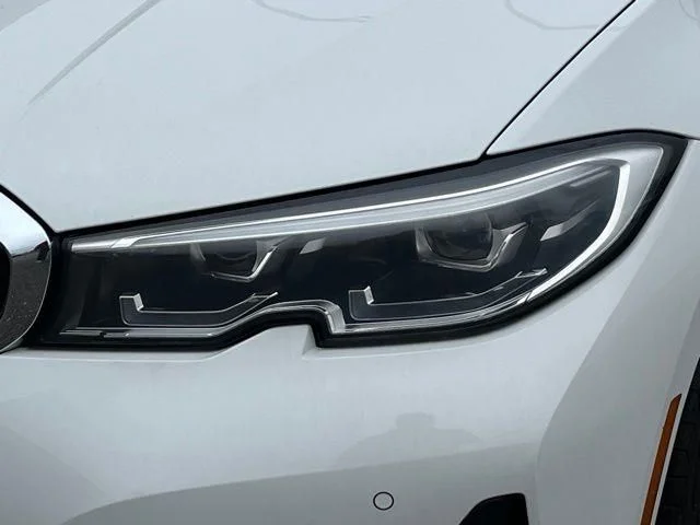 Used 2022 White BMW 330i image 6