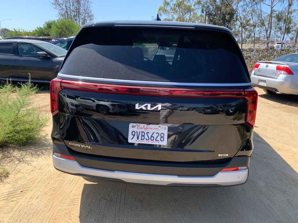 Certified Used 2026 Aurora Black Pearl Kia LXS image 7