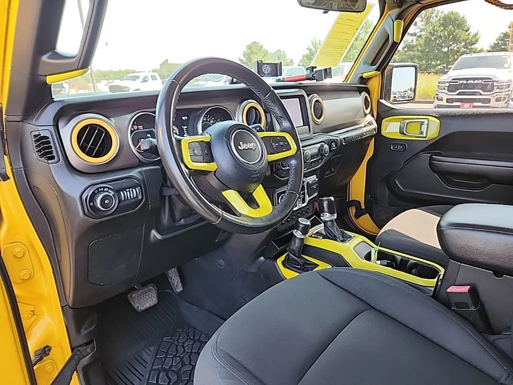 Used 2020  Jeep Unlimited Sport S image 14