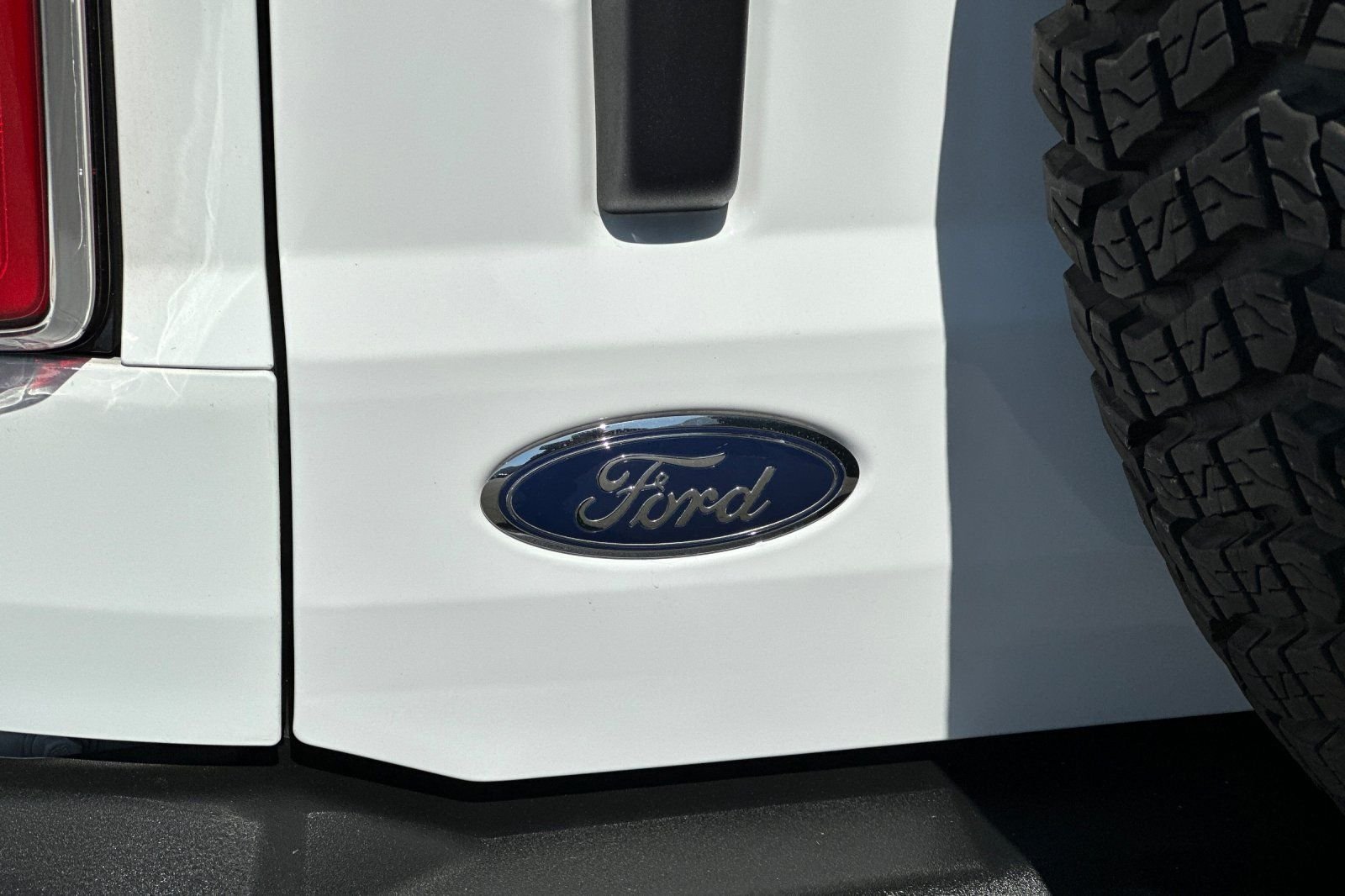 Used 2024 White Ford Wildtrak image 32