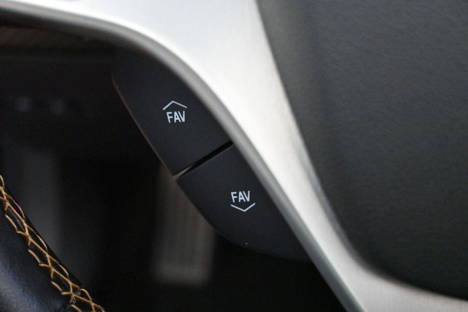 Used 2019 BLACK Chevrolet Grand Sport 2LT image 20
