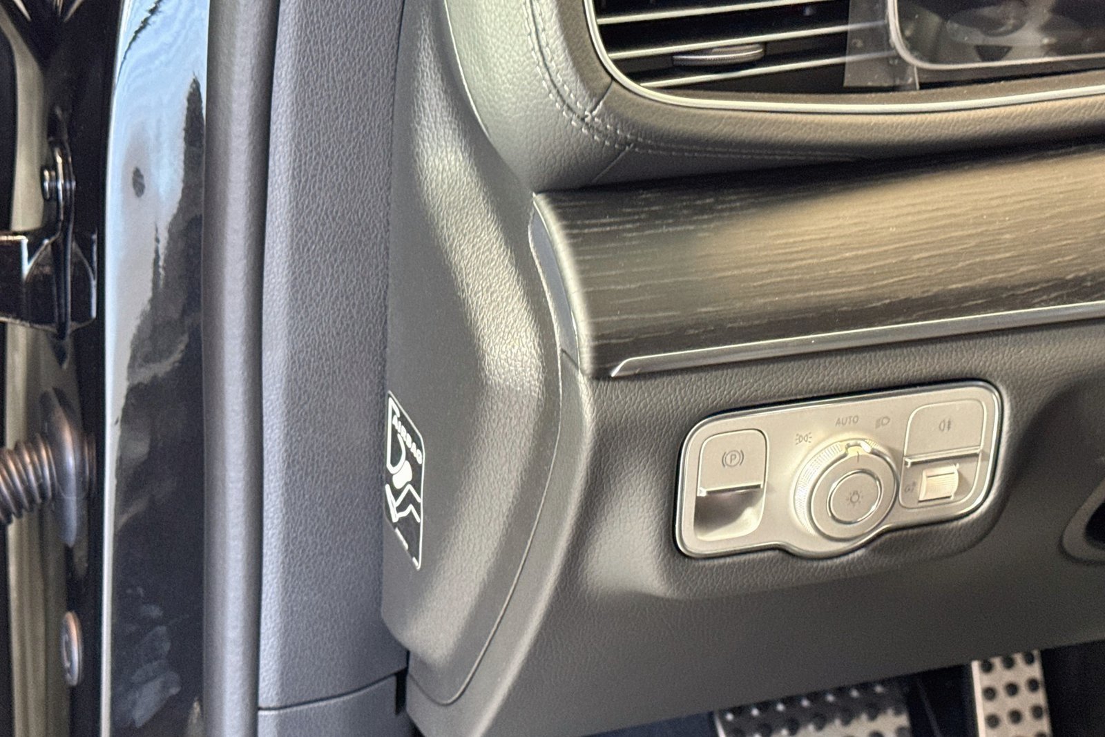 New 2026 Obsidian Black Metallic Mercedes-Benz GLS 580 image 10