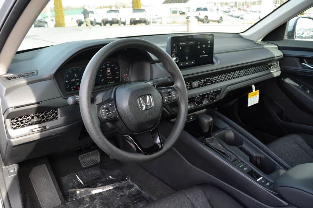 New 2026 Meteorite Gray Metallic Honda LX image 9