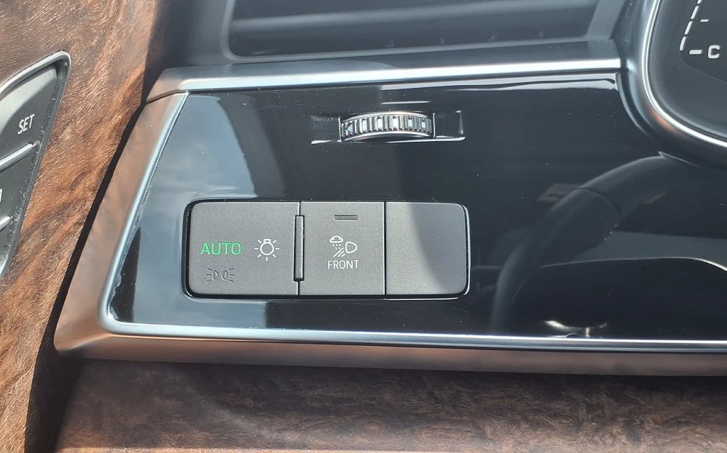 Used 2025 Black Audi 55 Premium Plus image 32