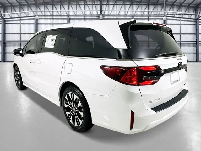 New 2027 Platinum White Pearl Honda Elite image 3
