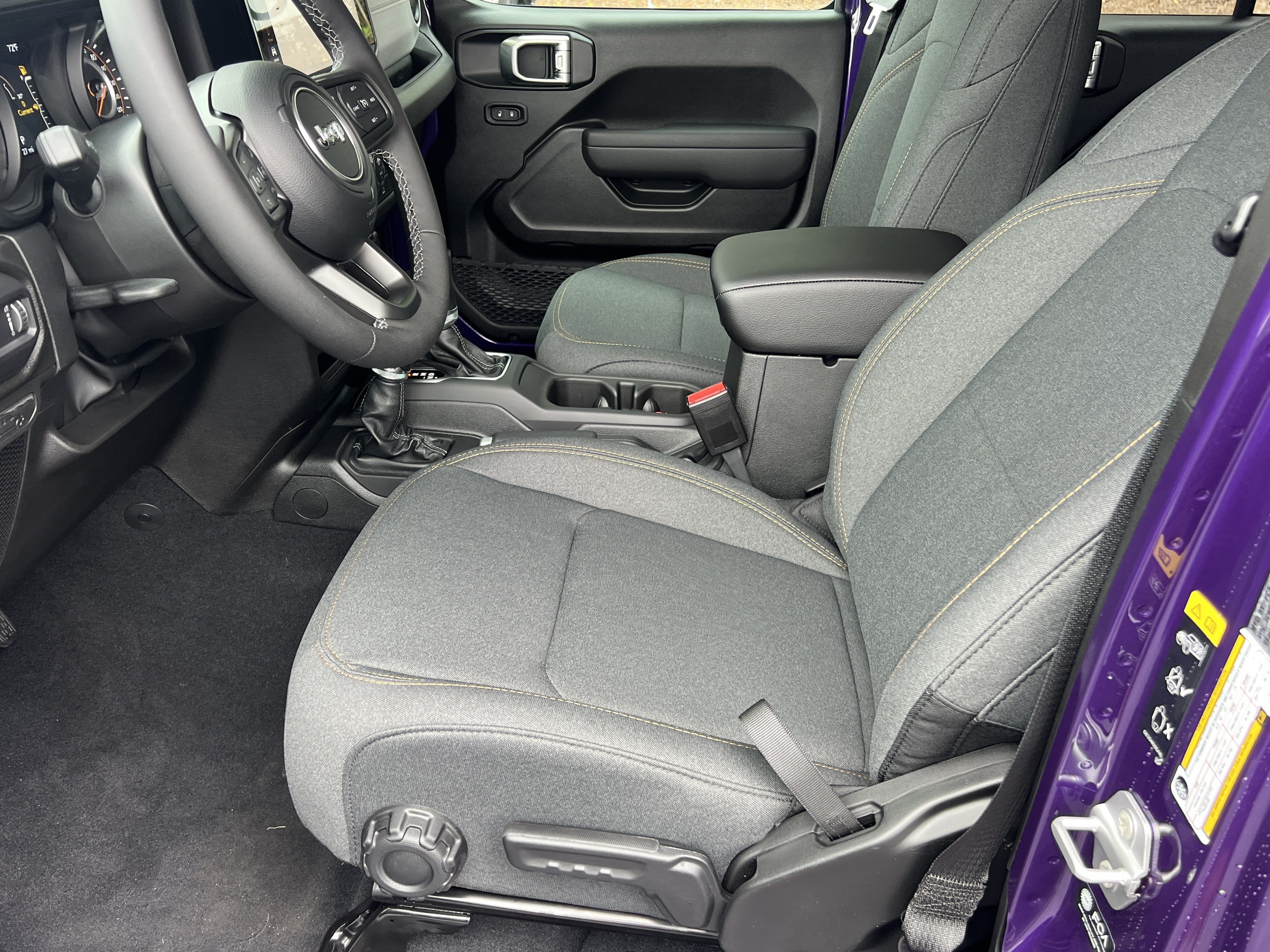 New 2026 Reign Jeep Sport S image 11
