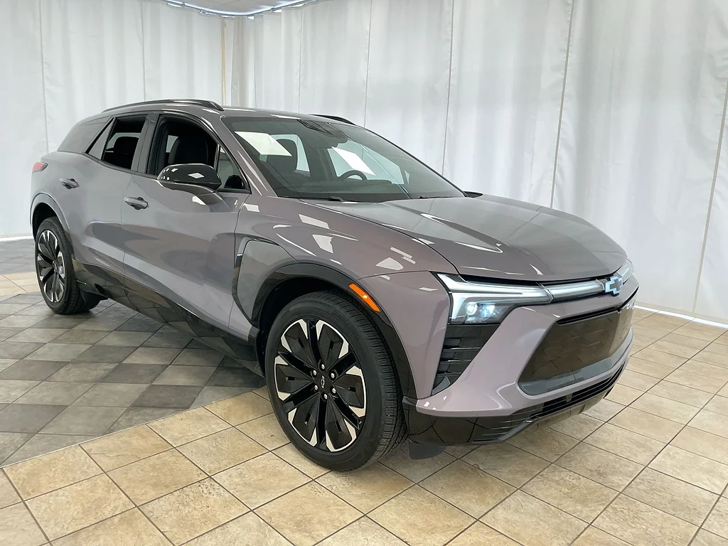 Certified Used 2024 GRAY Chevrolet RS image 33