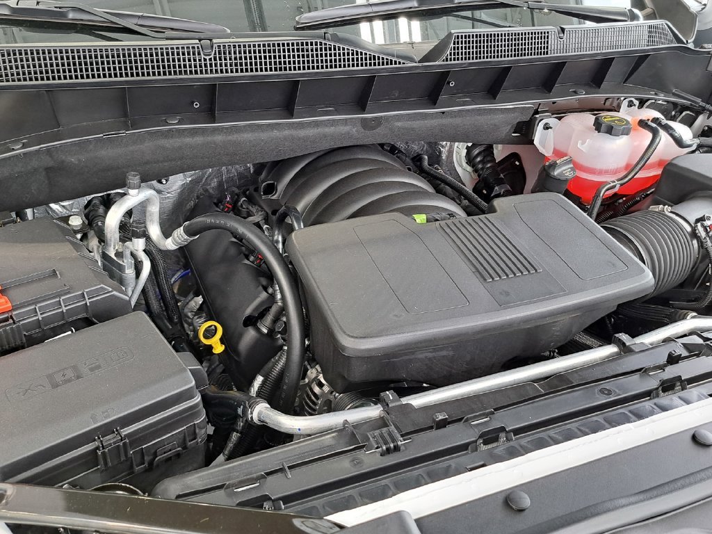 2026 Chevrolet Silverado 1500 RST Crew Cab Pickup Slide 14