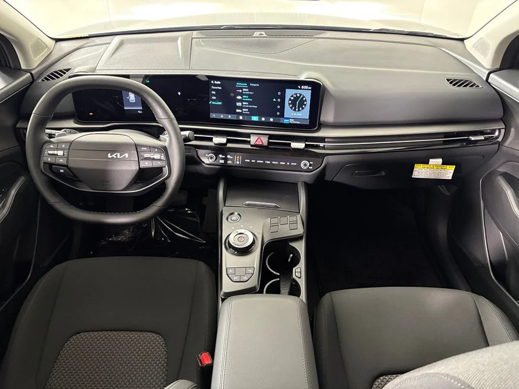 New 2027 Gravity Gray Kia LX image 33
