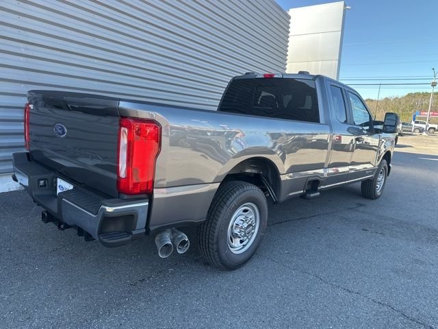 2025 Ford F-250 Super Duty XL - Photo 3