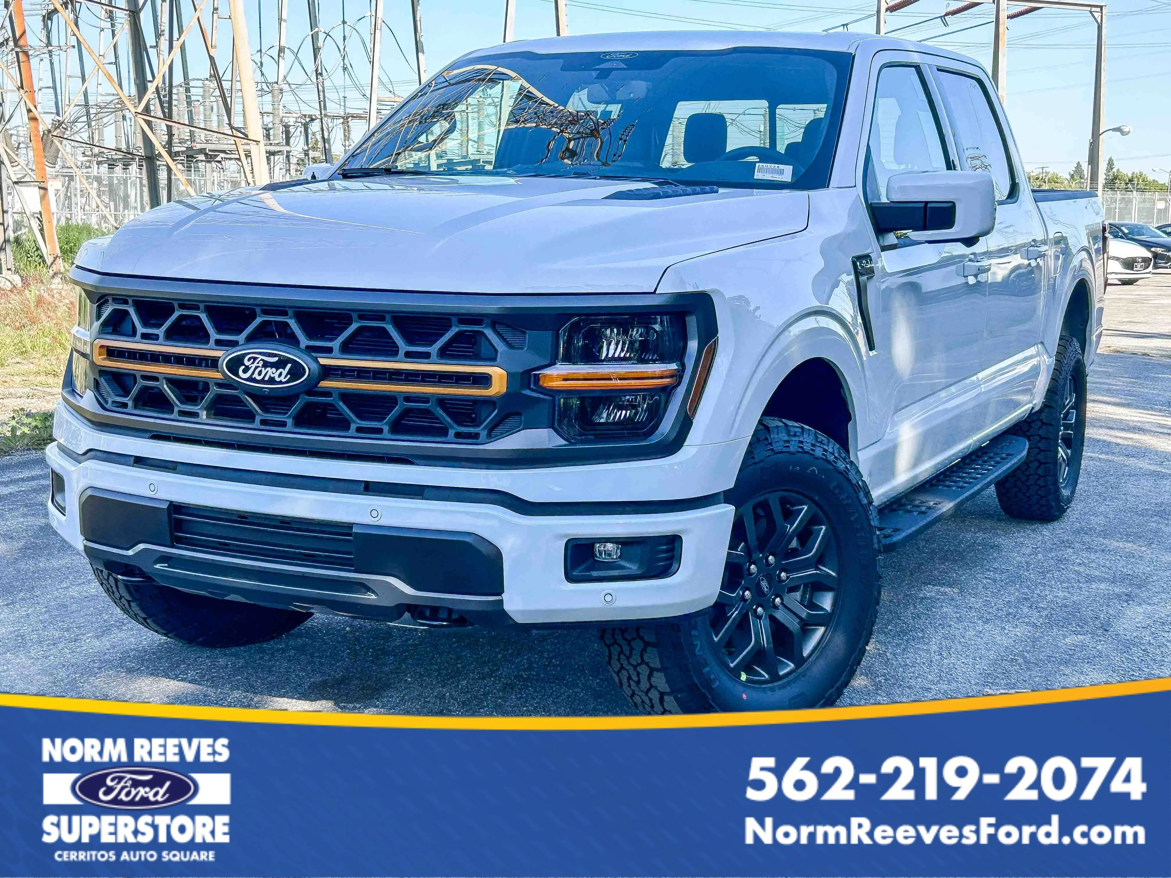 New 2026 Oxford White Ford Tremor® image 1
