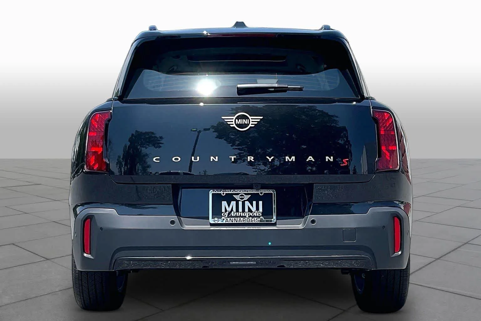 Used 2025 Midnight Black II Metallic MINI S image 4