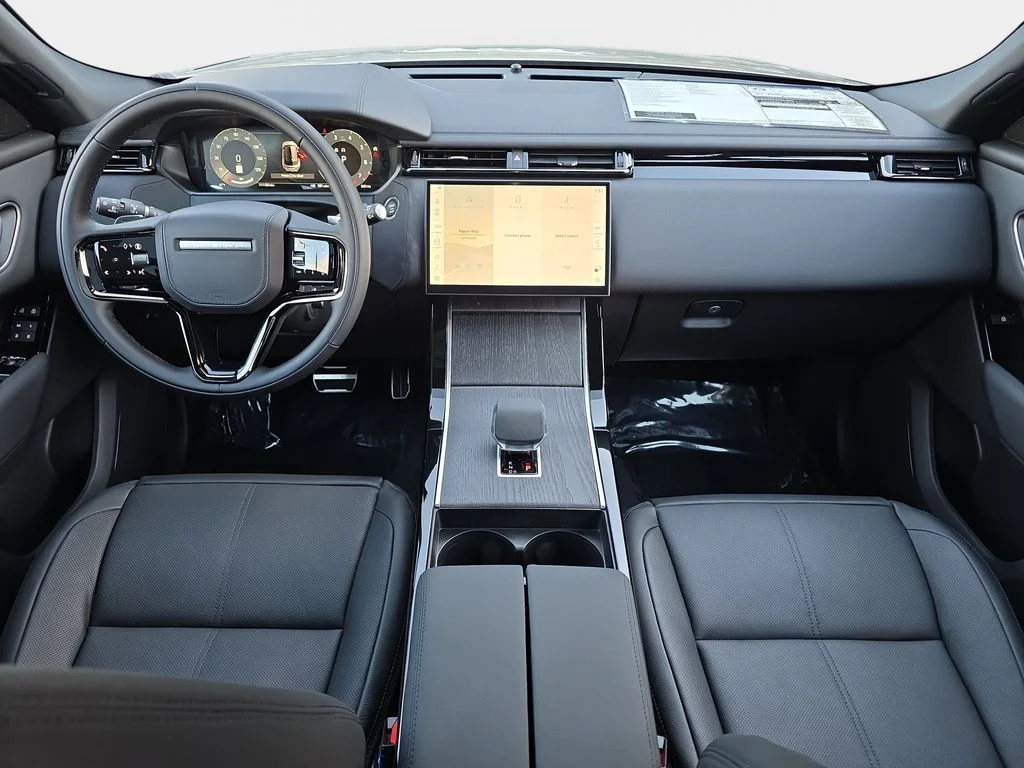 New 2026 Batumi Gold LAND ROVER Dynamic SE image 9