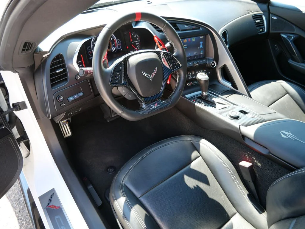 Used 2014 White Chevrolet Base image 15