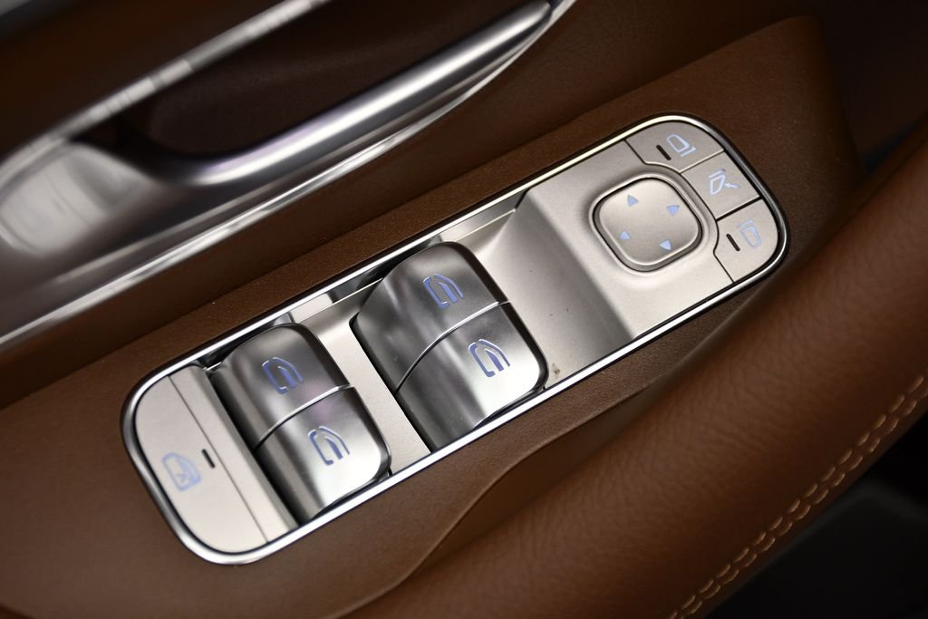 2025 Mercedes-Benz GLS Base - Photo 35