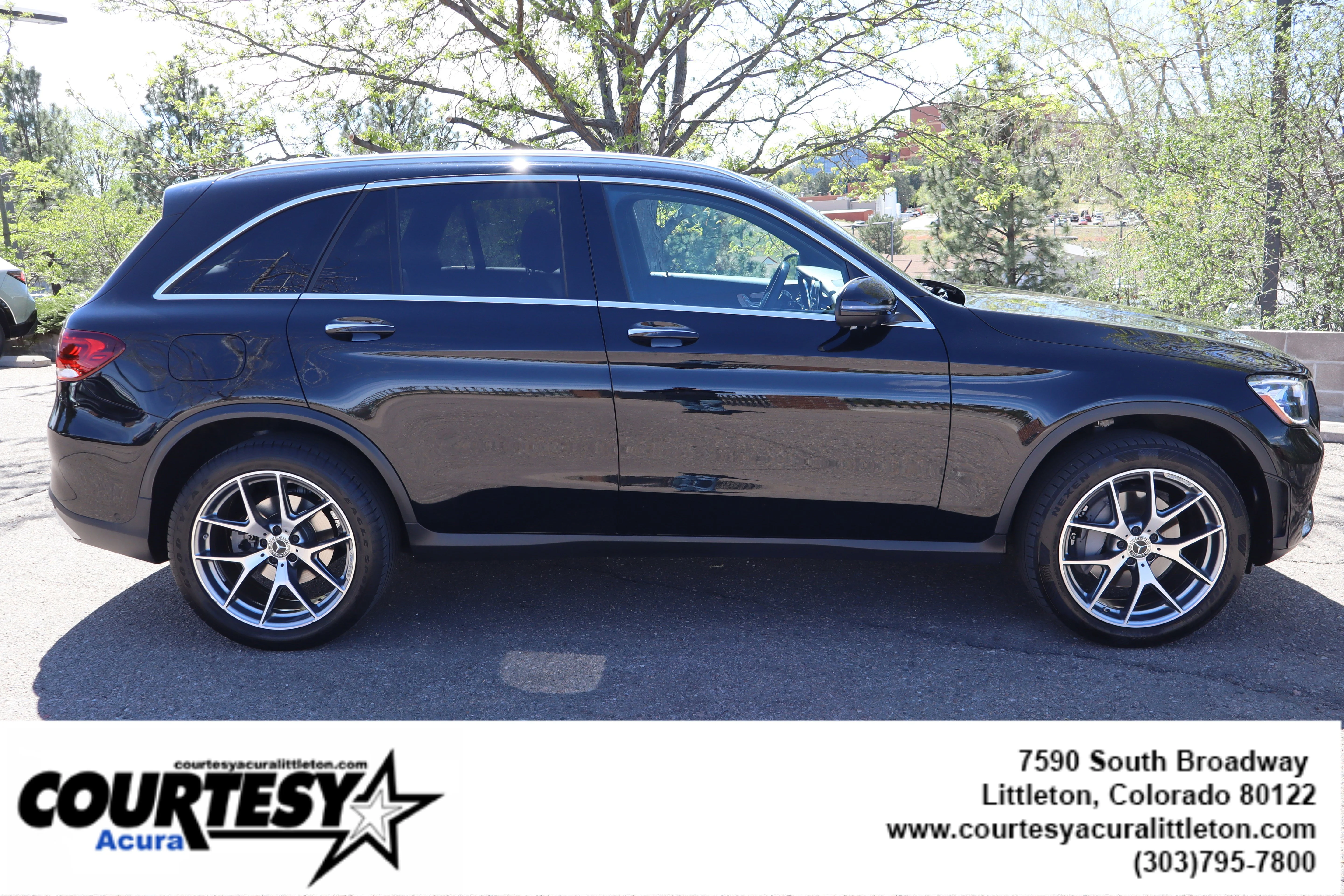 Used 2021 Black Mercedes-Benz GLC 300 image 7