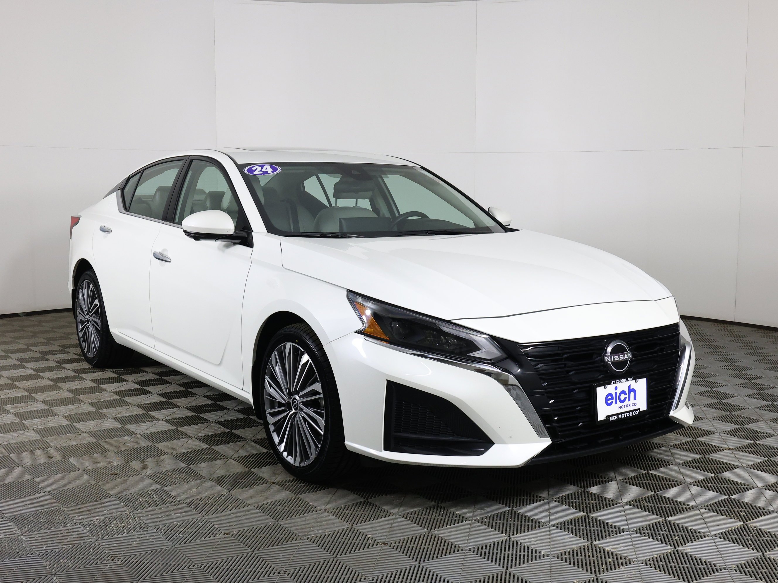 2024 Nissan Altima SL