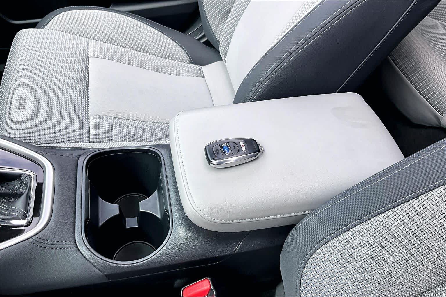 Used 2020 Abyss Blue Pearl Subaru Premium image 15